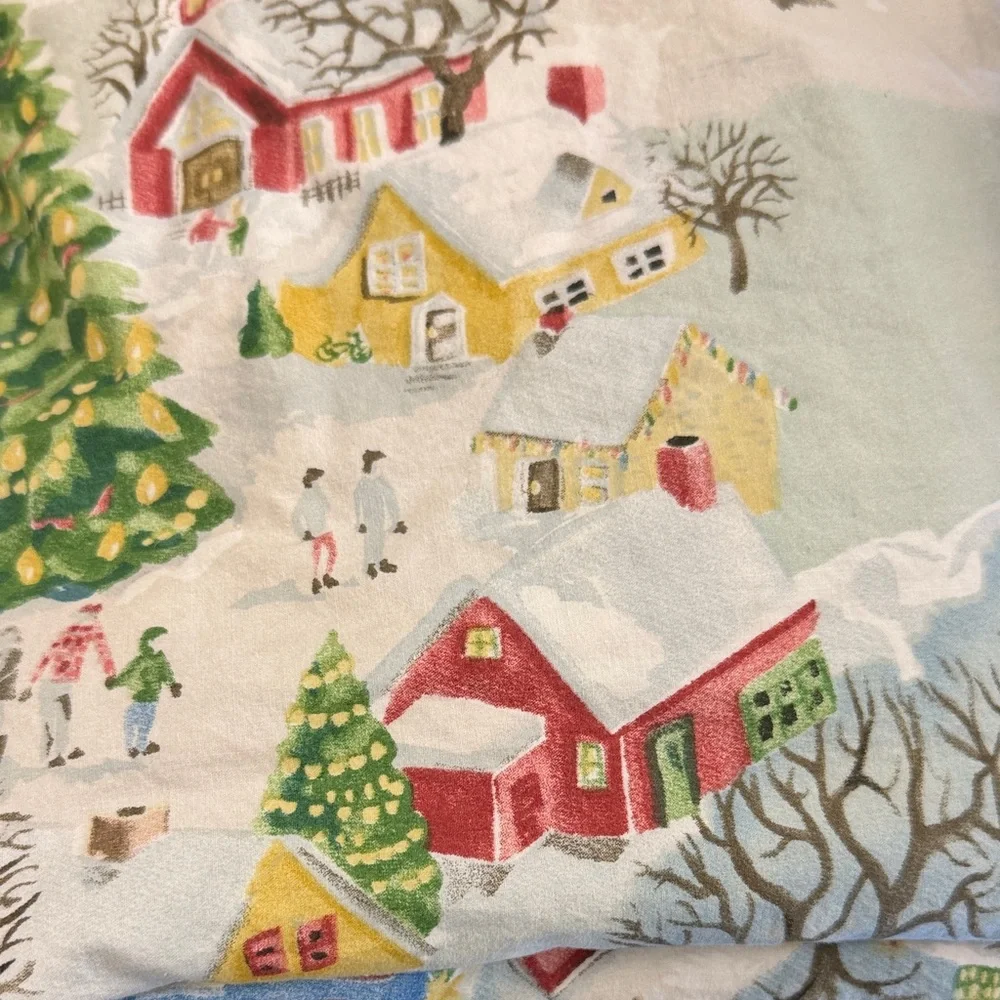 Pottery Barn Holiday Village Queen sheet set, 1 flat, 1 fitted, 2 pillow cases